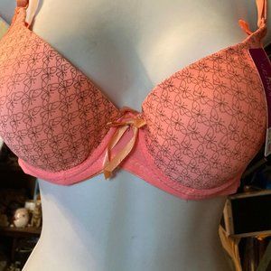 BRA'S PRETTY NICE NEW BRA ORANGE AN BLACK WIRE BRA